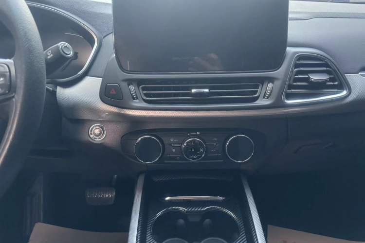Used EXEED TX 2019 1.6T Four-Wheel Drive Platinum Edition Audio And AC Panel