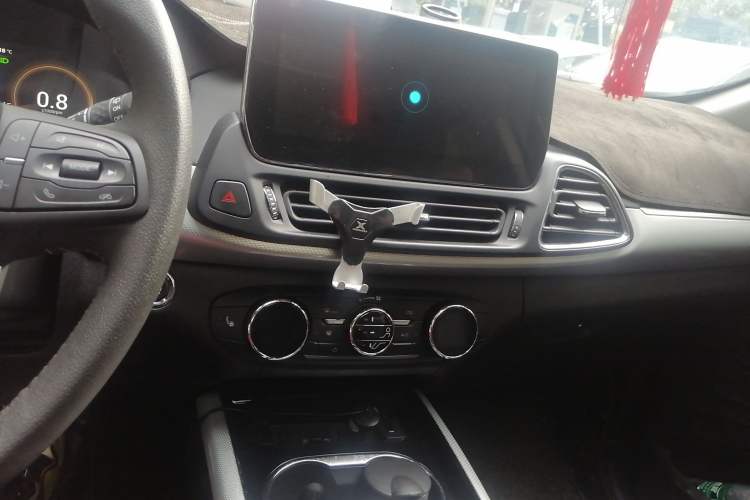 Used EXEED TX 2020 1.6T Two-Wheel Drive Star Edition Audio And AC Panel