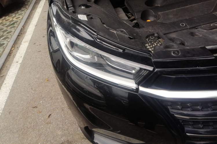 Used EXEED TX 2020 1.6T Two-Wheel Drive Star Edition Right Front Headlight