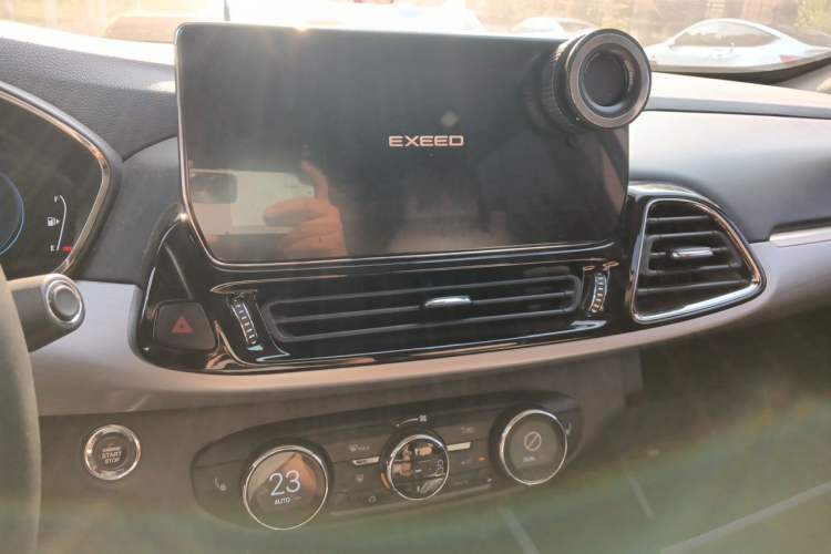 Used EXEED TX 2020 1.6T Four-Wheel Drive Star Edition Audio And AC Panel