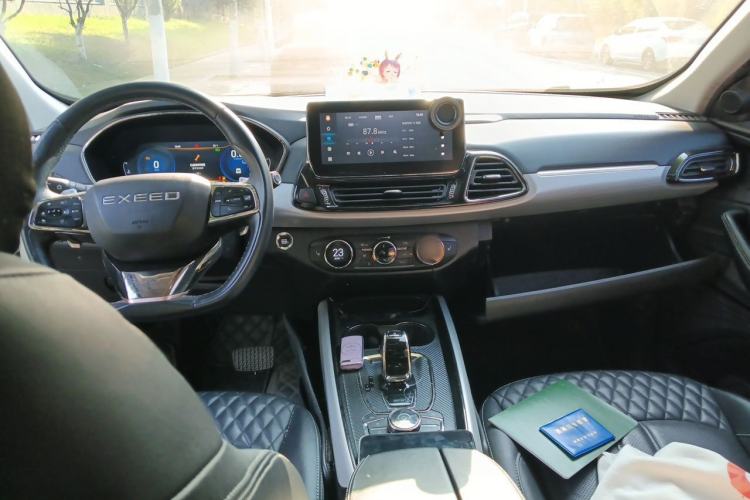 Used EXEED TX 2020 1.6T Four-Wheel Drive Star Edition Center Console
