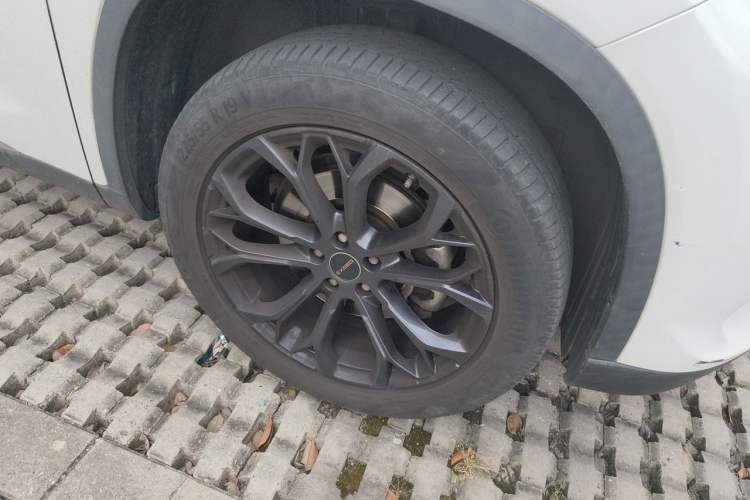 Used EXEED TX 2020 1.6T Four-Wheel Drive Star Edition Right Front Wheel Hub