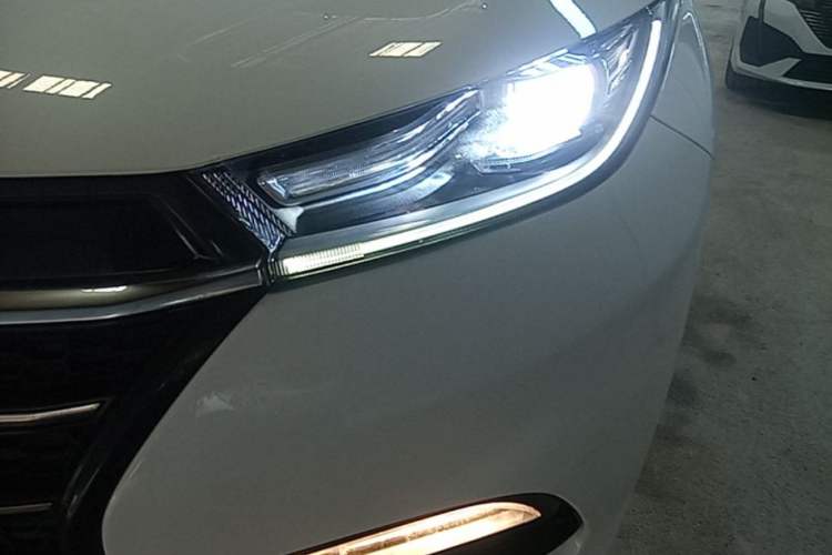 Used EXEED TX 2021 Classic Edition 1.6T Two-Wheel Drive Starry Version Left Front Headlight