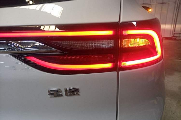 Used EXEED TX 2021 Classic Edition 1.6T Two-Wheel Drive Starry Version Right Rear Taillight