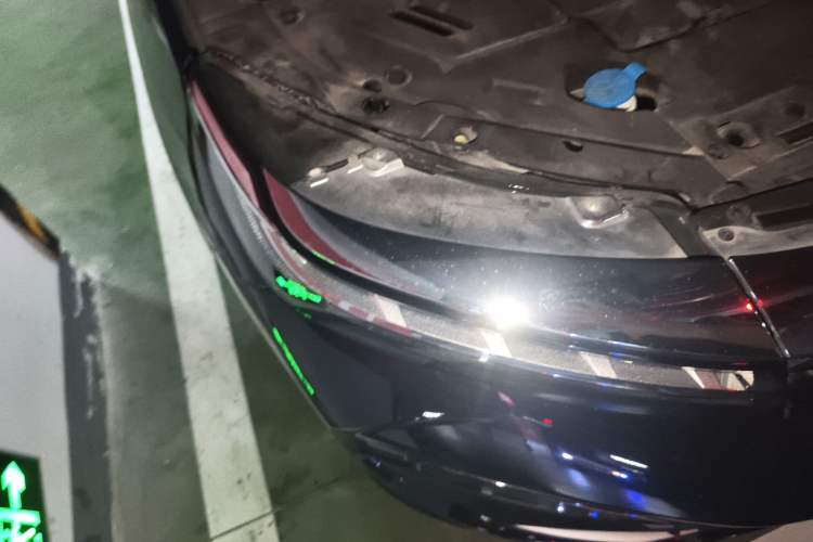 Used EXEED Zhuifeng 2020 Chasing the Waves Edition 1.5T CVT Xingrui Version Right Front Headlight
