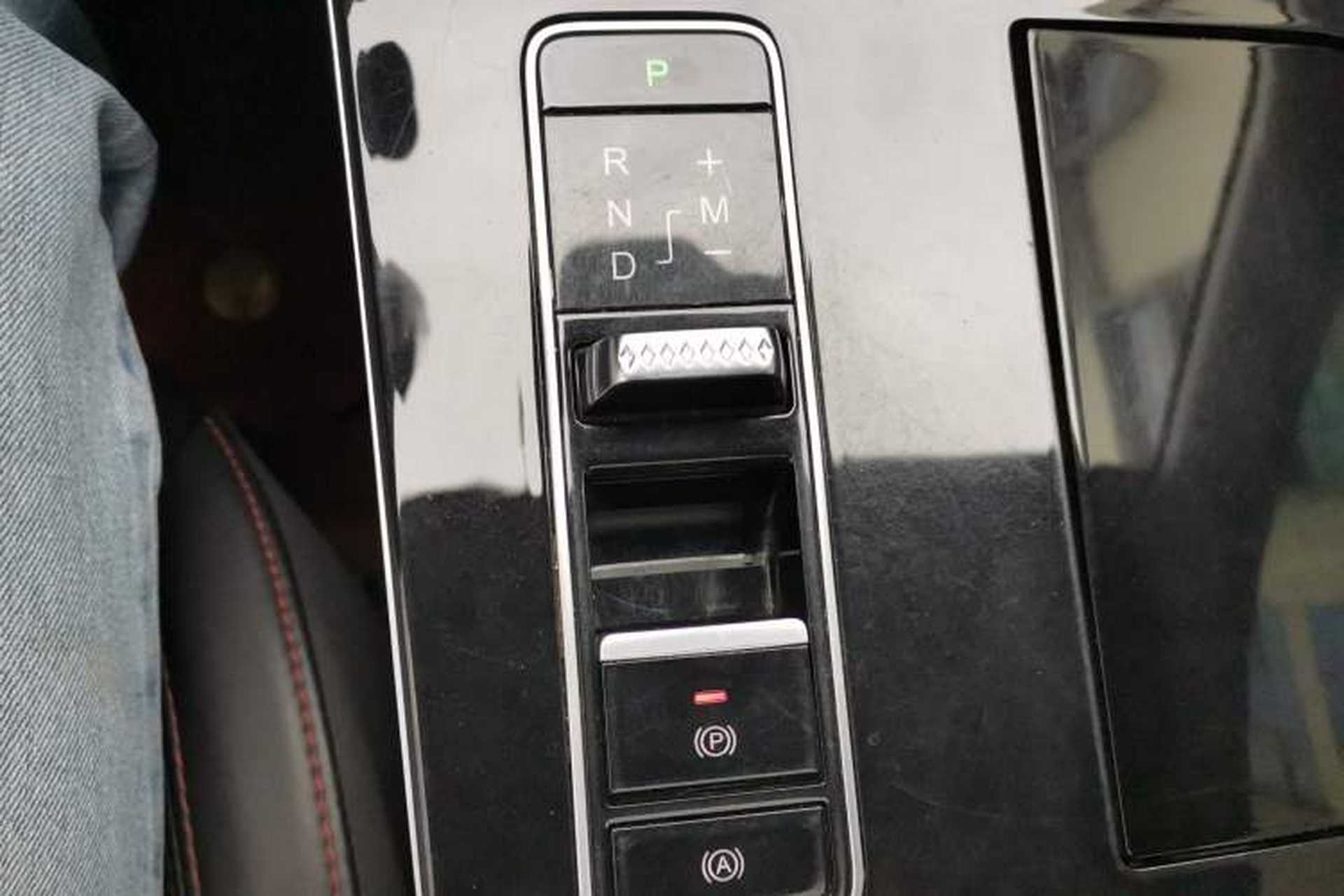 Used EXEED Zhuifeng 2020 Chasing the Waves Edition 1.5T CVT Xingrui Version Gear Lever