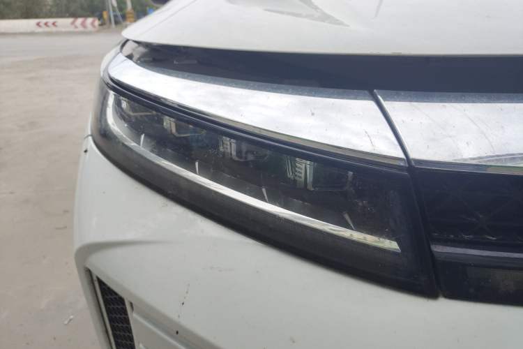 Used EXEED Zhuifeng 2022 Chasing the Waves Edition 1.5T CVT Good Things Peanut Edition Right Front Headlight