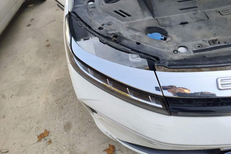 Used EXEED Zhuifeng 2020 Chasing the Waves Edition 1.5T CVT Xingrui Version Right Front Headlight