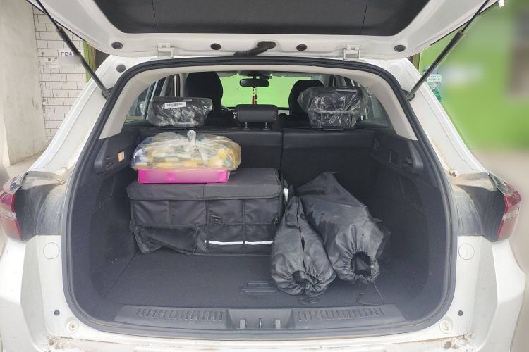Used EXEED Zhuifeng 2022 Chasing the Waves Edition 1.5T CVT Good Things Peanut Edition Trunk