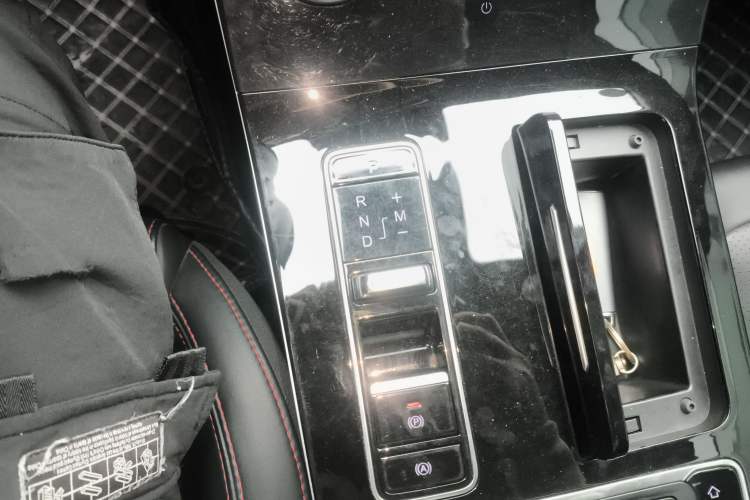 Used EXEED Zhuifeng 2019 1.6T DCT StarRui Edition Gear Lever