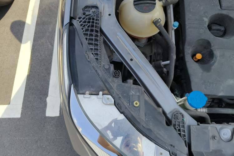 Used EXEED Zhuifeng 2019 1.6T DCT Starry Edition Engine Bay Right