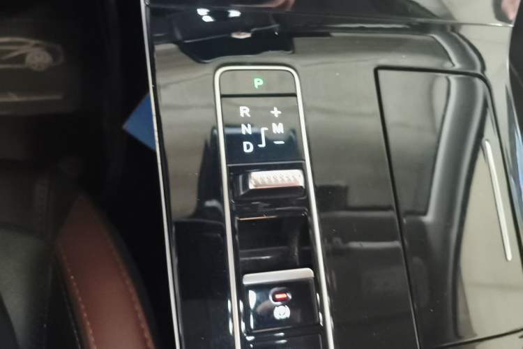 Used EXEED Zhuifeng 2019 1.6T DCT StarRui Edition Gear Lever