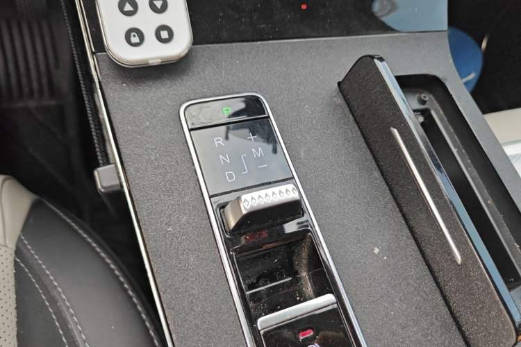 Used EXEED Zhuifeng 2019 1.6T DCT Star Prestige Edition Gear Lever