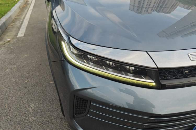 Used EXEED Zhuifeng 2019 1.6T DCT Star Prestige Edition Right Front Headlight