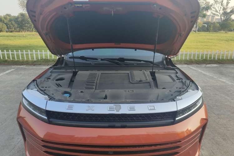 Used EXEED Zhuifeng 2019 1.6T DCT StarRui Edition Engine Bay