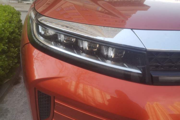 Used EXEED Zhuifeng 2019 1.6T DCT Star Prestige Edition Right Front Headlight