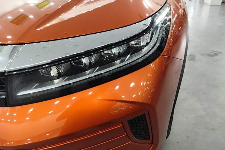 Used EXEED Zhuifeng 2019 1.6T DCT StarRui Edition Left Front Headlight