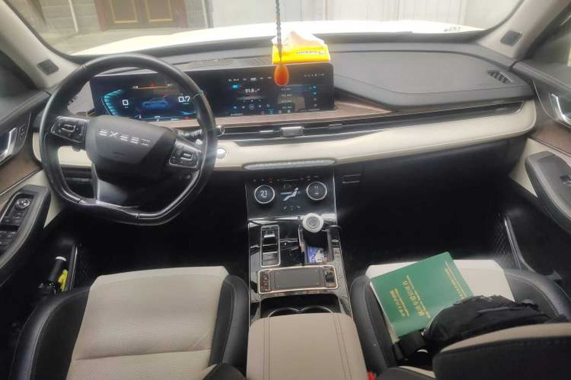 Used EXEED Zhuifeng 2019 1.6T DCT Star Prestige Edition Center Console