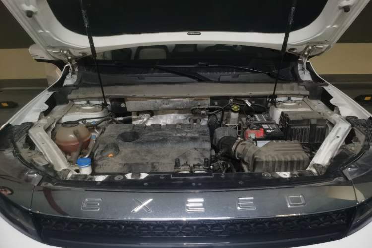 Used EXEED Zhuifeng 2019 1.6T DCT Star Prestige Edition Engine Bay