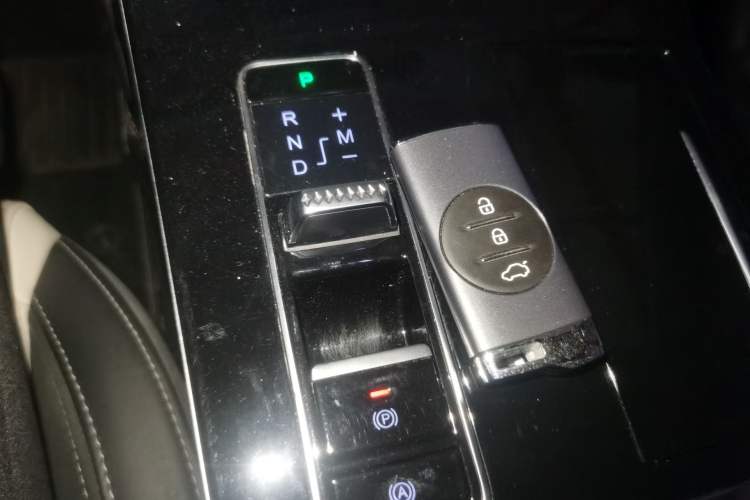Used EXEED Zhuifeng 2019 1.6T DCT Star Prestige Edition Gear Lever
