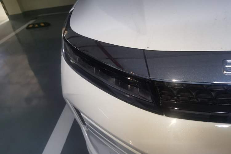 Used EXEED Zhuifeng 2019 1.6T DCT Star Prestige Edition Right Front Headlight
