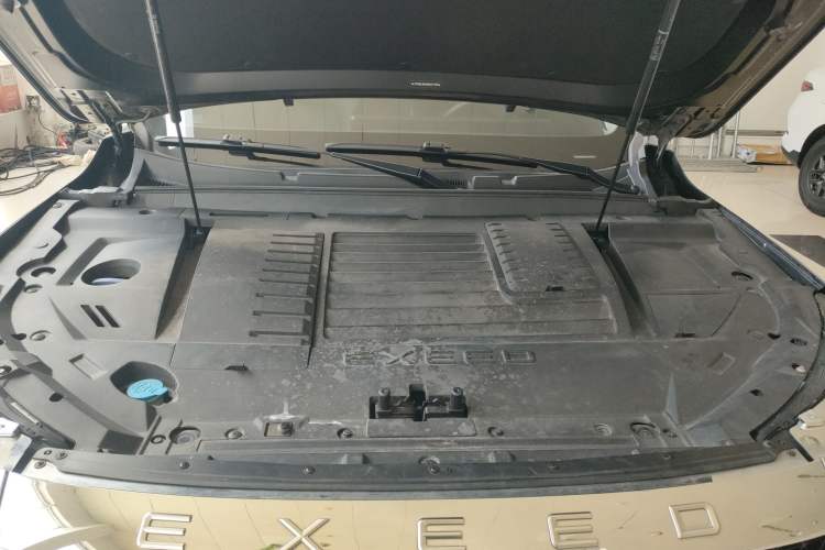 Used EXEED Zhuifeng 2020 Chasing the Waves Edition 1.5T CVT Starry Edition Engine Bay