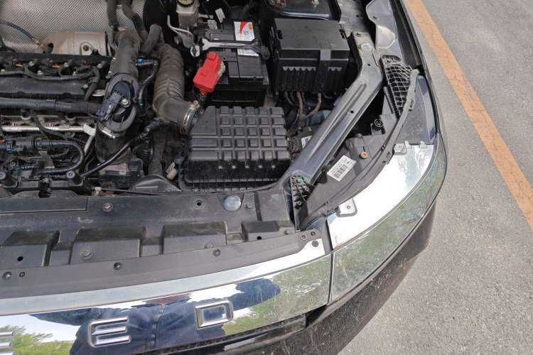Used EXEED Zhuifeng 2020 Chasing the Waves Edition 1.5T CVT Xingrui Version Engine Bay Left