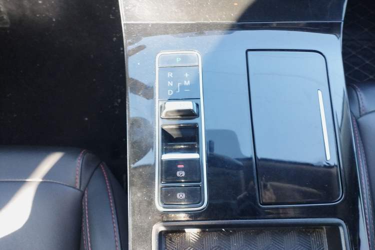 Used EXEED Zhuifeng 2020 Chasing the Waves Edition 1.5T CVT Starry Edition Gear Lever