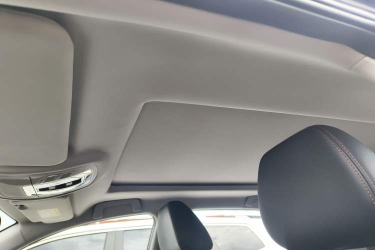 Used EXEED Zhuifeng 2020 Chasing the Waves Edition 1.5T CVT Xingrui Version Headliner