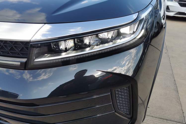 Used EXEED Zhuifeng 2020 Chasing the Waves Edition 1.5T CVT Xingrui Version Left Front Headlight