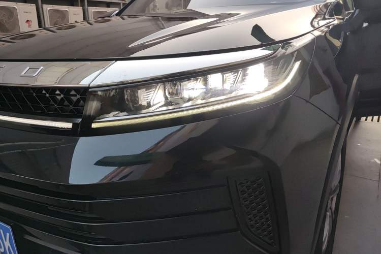Used EXEED Zhuifeng 2020 Chasing the Waves Edition 1.5T CVT Starry Edition Left Front Headlight