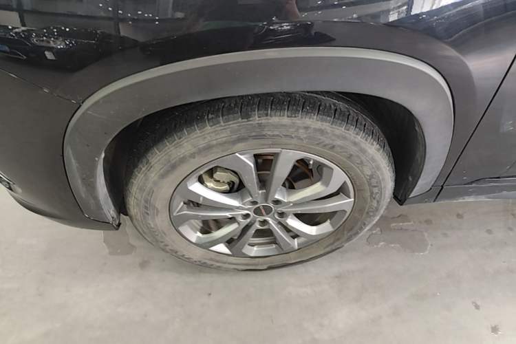 Used EXEED Zhuifeng 2020 Chasing the Waves Edition 1.5T CVT Xingrui Version Left Front Wheel Hub