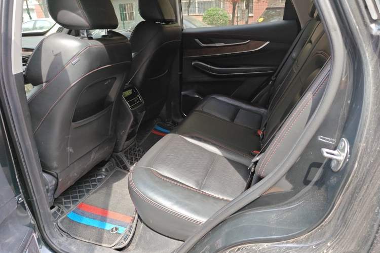 Used EXEED Zhuifeng 2020 Chasing the Waves Edition 1.5T CVT Xingrui Version Left Rear Seat