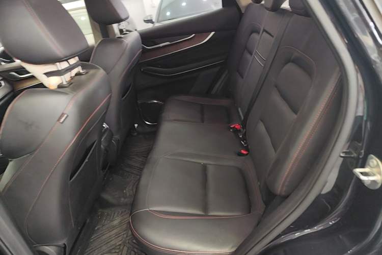 Used EXEED Zhuifeng 2020 Chasing the Waves Edition 1.5T CVT Xingrui Version Left Rear Seat