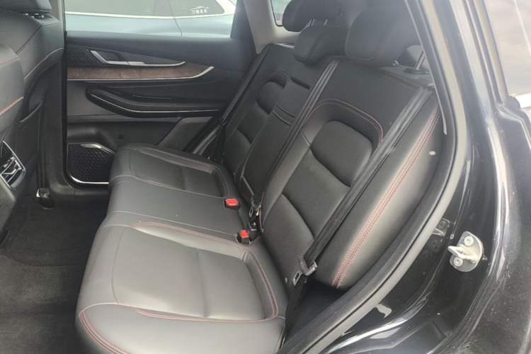 Used EXEED Zhuifeng 2020 Chasing the Waves Edition 1.5T CVT Xingrui Version Left Rear Seat