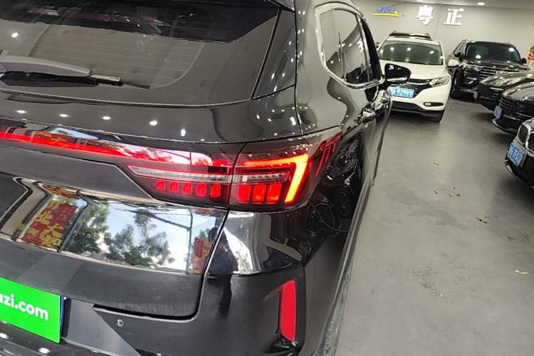 Used EXEED Zhuifeng 2020 Chasing the Waves Edition 1.5T CVT Xingrui Version Right Rear Taillight