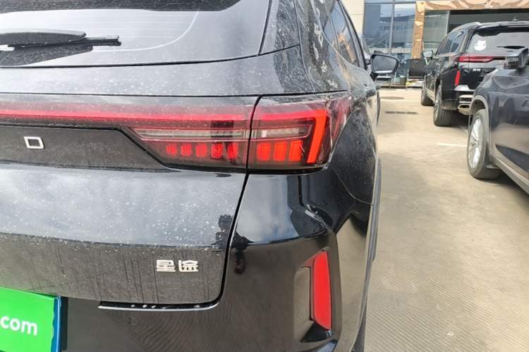 Used EXEED Zhuifeng 2020 Chasing the Waves Edition 1.5T CVT Xingrui Version Right Rear Taillight