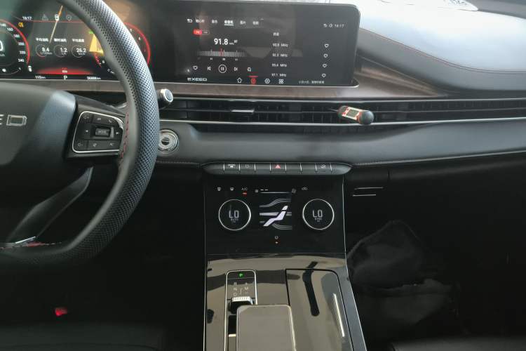 Used EXEED Zhuifeng 2020 Chasing the Waves Edition 1.5T CVT Starry Edition Audio And AC Panel