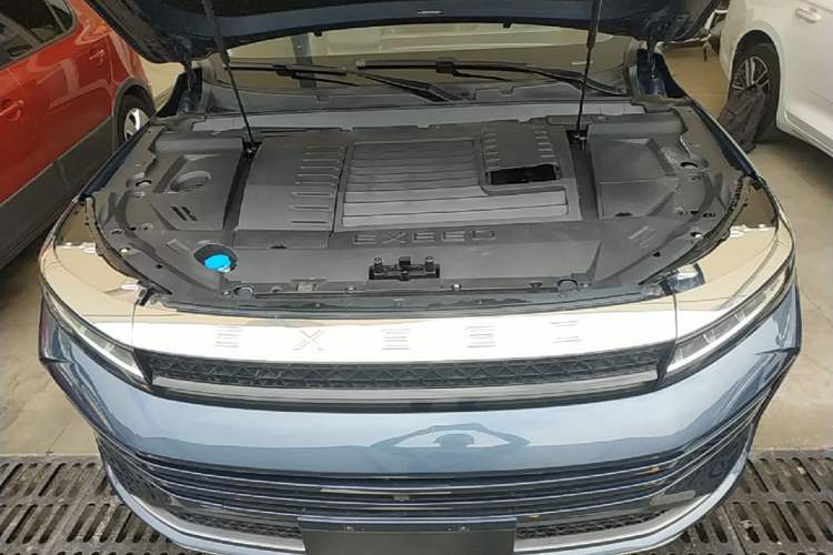 Used EXEED Zhuifeng 2020 Chasing the Waves Edition 1.5T CVT Starry Edition Engine Bay