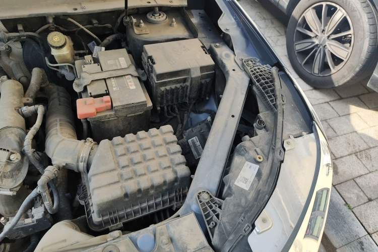 Used EXEED Zhuifeng 2020 Chasing the Waves Edition 1.5T CVT Starry Edition Engine Bay Left