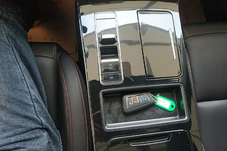 Used EXEED Zhuifeng 2020 Chasing the Waves Edition 1.5T CVT Starry Edition Gear Lever