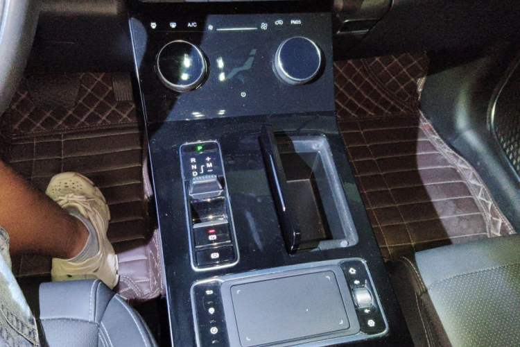 Used EXEED Zhuifeng 2020 1.6T DCT StarRui Edition Gear Lever