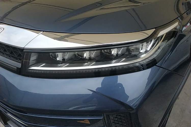 Used EXEED Zhuifeng 2020 Chasing the Waves Edition 1.5T CVT Starry Edition Left Front Headlight