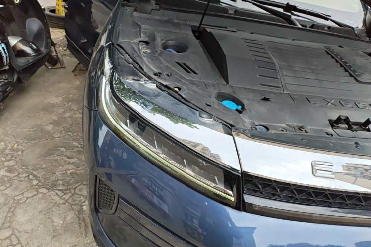 Used EXEED Zhuifeng 2020 Chasing the Waves Edition 1.5T CVT Xingrui Version Right Front Headlight