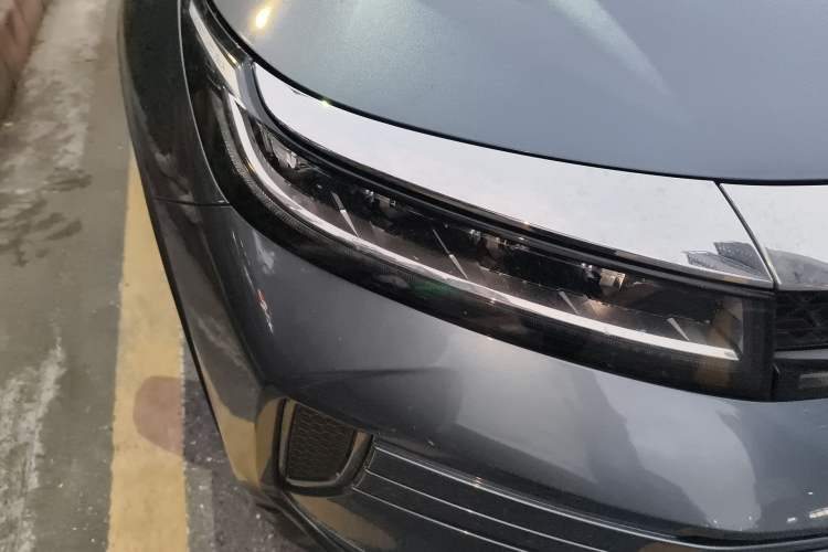 Used EXEED Zhuifeng 2020 Chasing the Waves Edition 1.5T CVT Xingrui Version Right Front Headlight