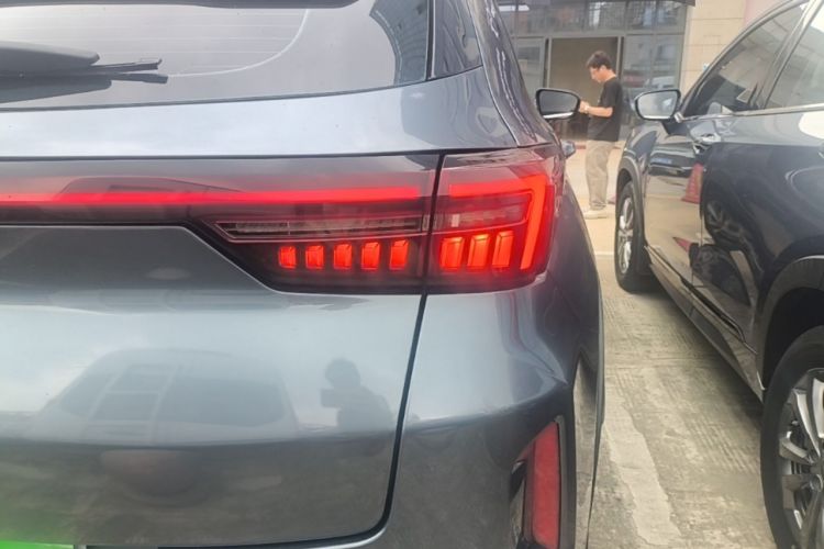 Used EXEED Zhuifeng 2020 Chasing the Waves Edition 1.5T CVT Xingrui Version Right Rear Taillight