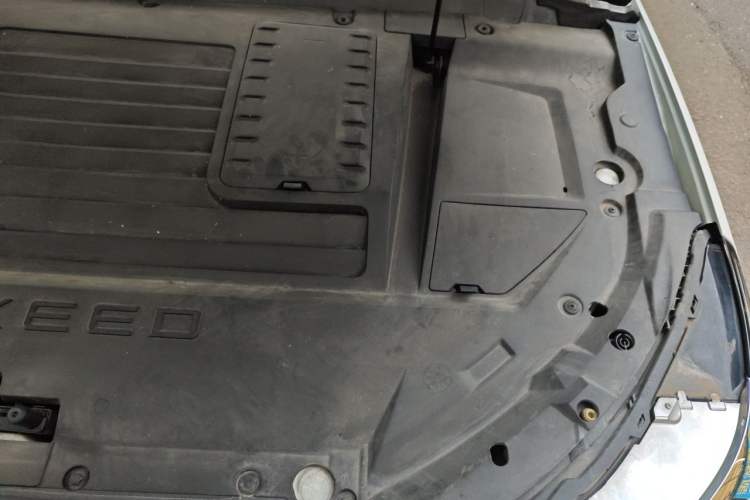 Used EXEED Zhuifeng 2020 Chasing the Waves Edition 1.5T CVT Starry Edition Engine Bay Left