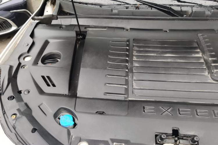 Used EXEED Zhuifeng 2020 Chasing the Waves Edition 1.5T CVT Xingrui Version Engine Bay Right