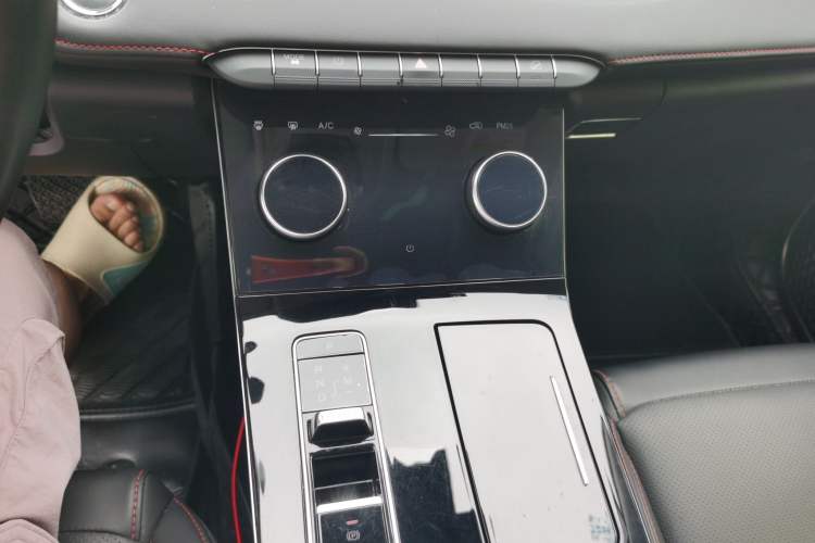 Used EXEED Zhuifeng 2020 Chasing the Waves Edition 1.5T CVT Xingrui Version Gear Lever