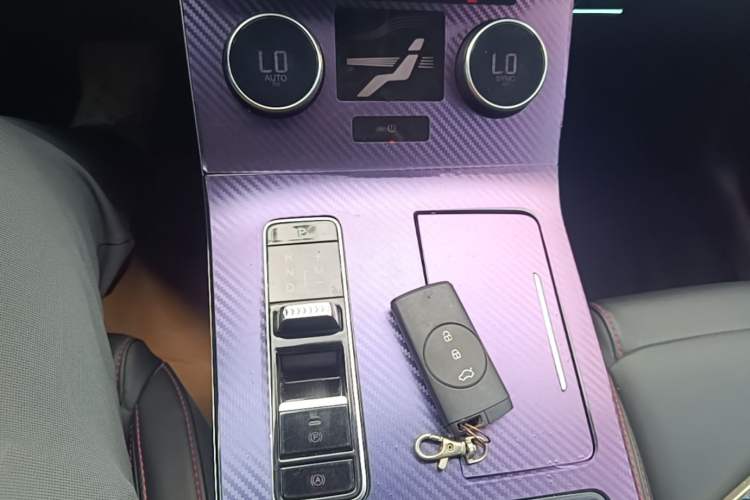 Used EXEED Zhuifeng 2020 Chasing the Waves Edition 1.5T CVT Starry Edition Gear Lever